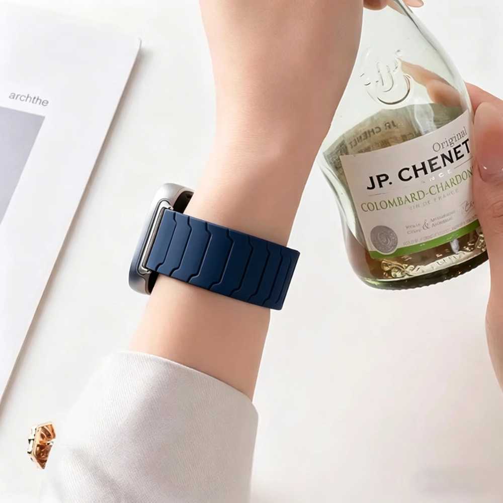 Quas Magnetic Silicone Band For Galaxy Fit3